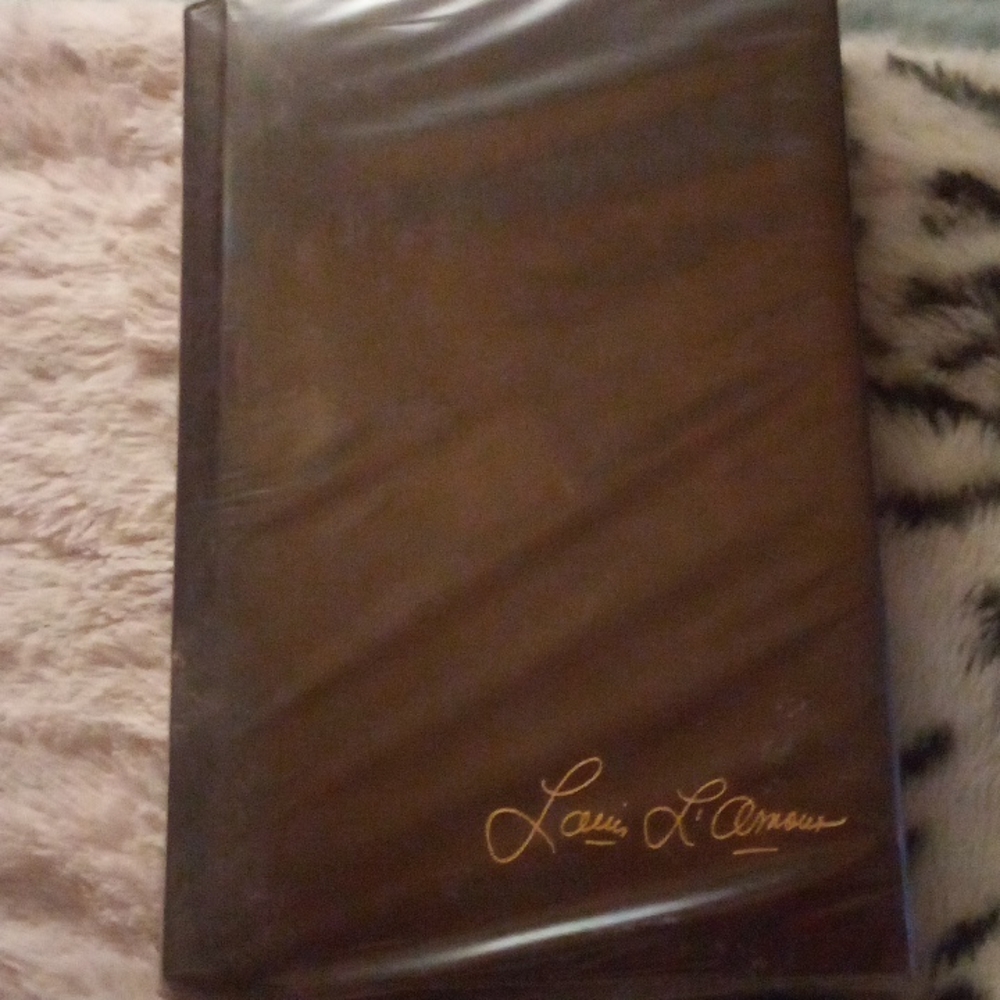 Collection book (brown)